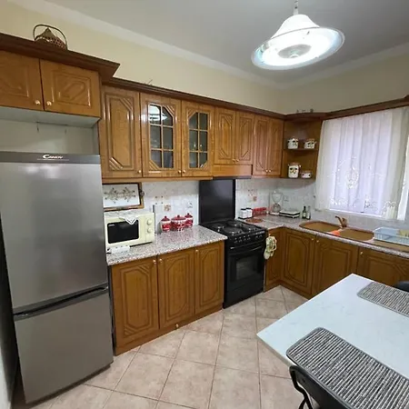 Apartment Grandma's Cozy Sarandë